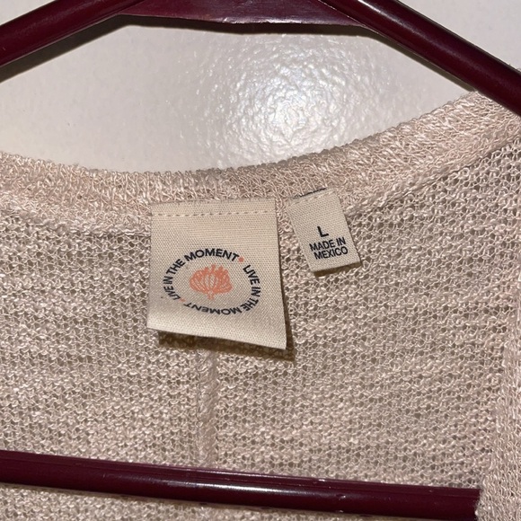 🌹LIVE IN THE MOMENT CARDIGAN - Picture 2 of 3